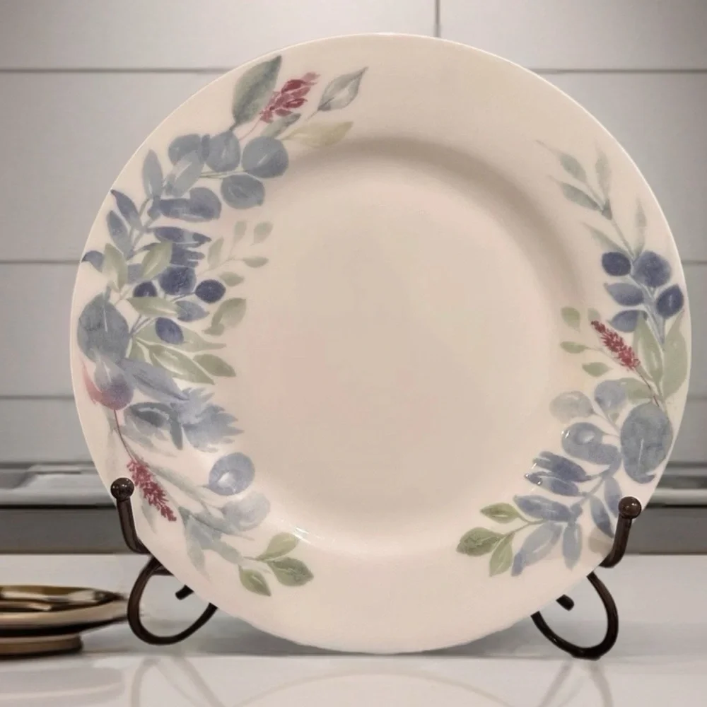 Mikasa Violetta Bone China salad Plates 9” – Set of 4 Watercolor Botanical EUC